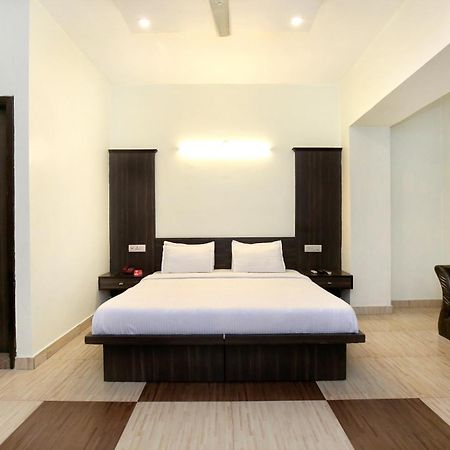Oyo 9243 Trumpets Hotel Amritsar Extérieur photo