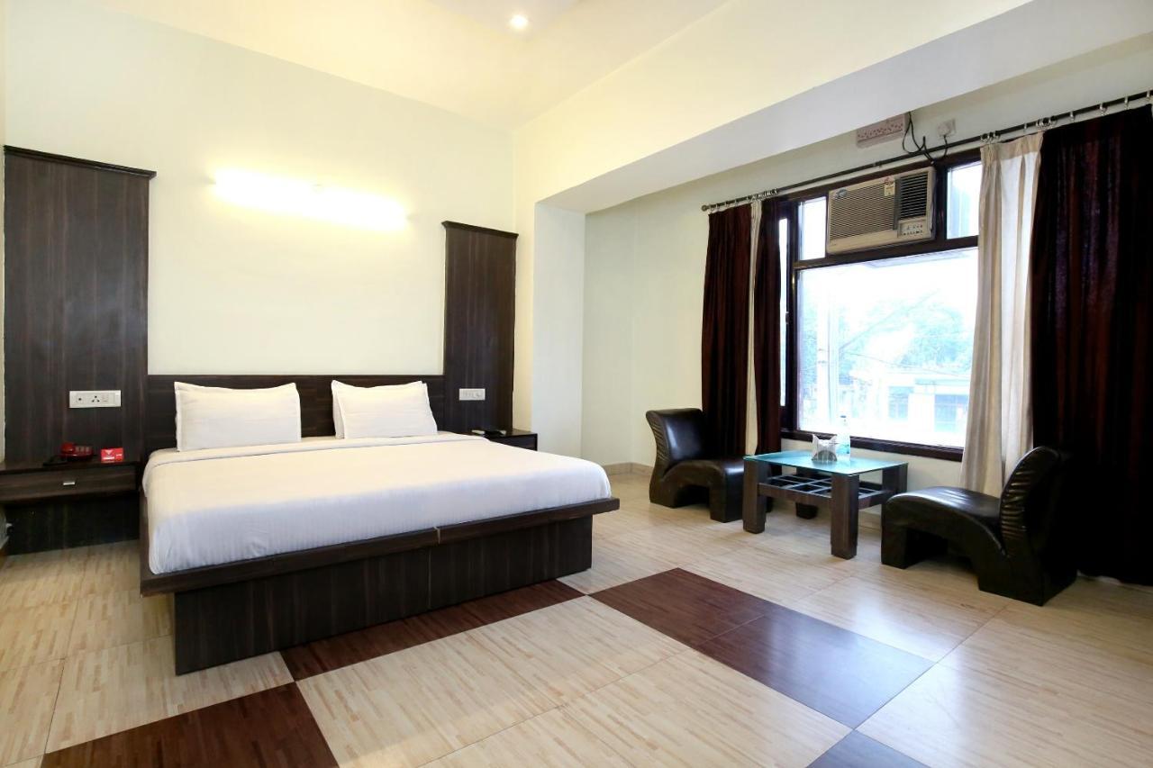 Oyo 9243 Trumpets Hotel Amritsar Extérieur photo